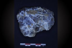 grotte XVI, couche B, racloir transversal 